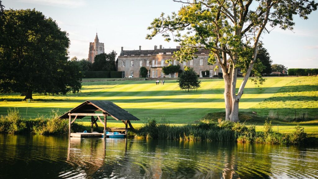 Elegant country house situated next to a boating lake